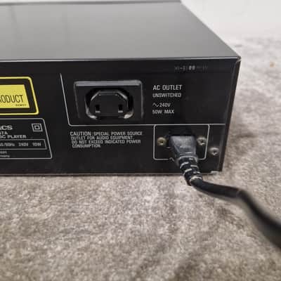 Technics SL-PJ37A - CD Player - Black - Spares or Repair image 10