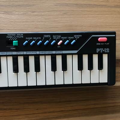 Casio PT-12 Vintage 1980's Mini Key Synthesizer - Black image 3