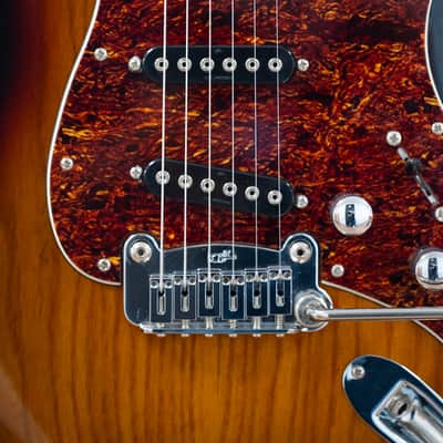2010 G&L Tribute Series S500 SSS - in 3 Tone Sunburst image 13