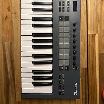 Novation FLkey 37 MIDI Keyboard Controller 2022 - 2026 - Black