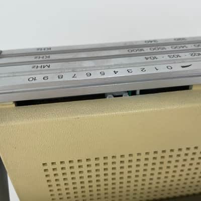 Bang & Olufsen - Beolit 700 - Portable Radio image 8
