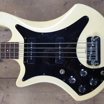 Guild B-302 1979 Left Handed 1979 - Cream image 1