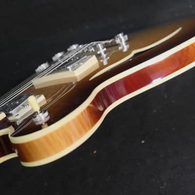 Hofner HCT-VTH-D-SP-SB Verythin CT SPECIAL Semi hollow Fame Maple Top New COMPACT like small 335 2 Humbuckers one a  P90 image 7