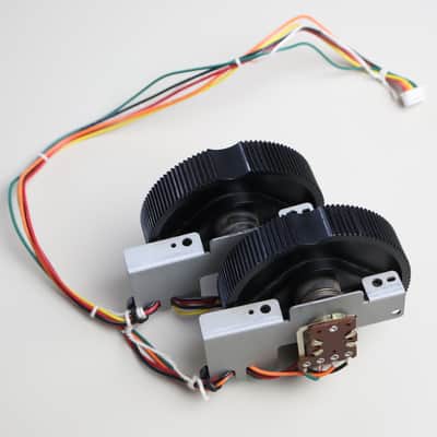 Yamaha V50 Parts - Pitch Bender & Modulation Wheels