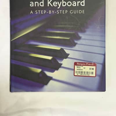 Used Hard Cover Learn to Play the Piano and Keyboard A Step-By-Step Guide Book image 1