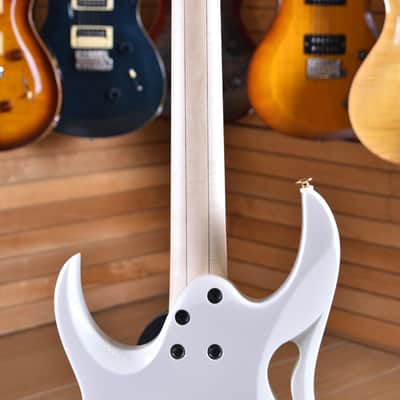 Ibanez PIA PIA3761SLW Steve Vai Signature Stallion White image 18