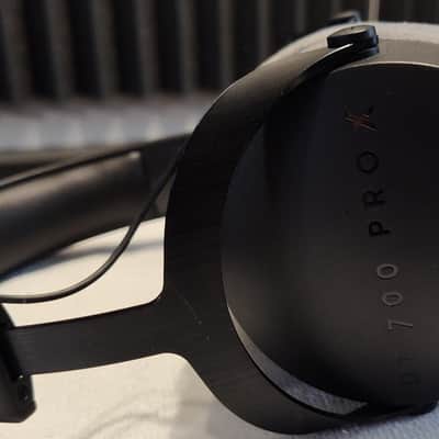 Beyerdynamic DT 700 Pro X Closed-back Studio Mixing Headphones image 5