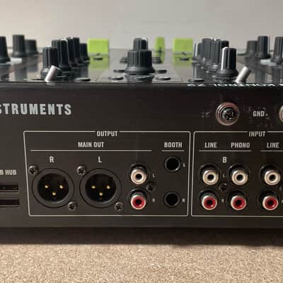 Native Instruments Traktor Kontrol Z2 2010s Black image 3