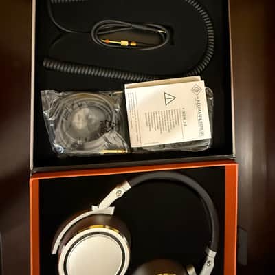Neumann NDH 20 Dynamic Studio Monitoring Headphones 2019 - Present - Nickel image 2