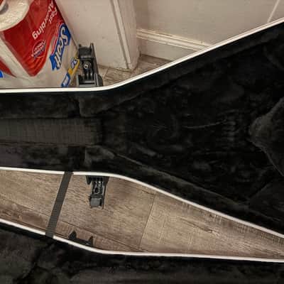 Jackson V Series Molded Guitar Case 2010s - Black image 7
