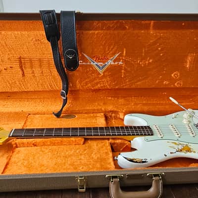 Fender Custom Shop '59 Stratocaster Heavy Relic- Olympic White Over 3-Tone Sunburst image 20