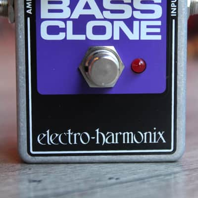 EHX " Bass Clone Nano" image 8