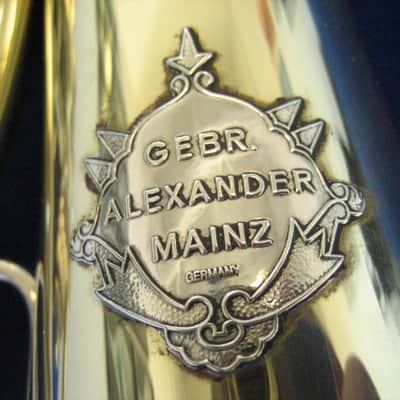 Alexander 92M Vienna Horn with Marcus Bonna Case, Mint! image 8