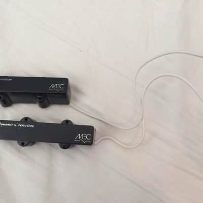 MEC Dynamic Correction Jazz Bass Passive Pickups L/S 2006 Black image 1