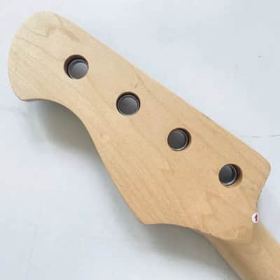 Sunburs Harley Benton 4 String Bass Maple Neck, 21 Frets image 4