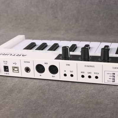 Arturia KeyStep 37 Controller & Sequencer - 2nd Hand (165806) image 7
