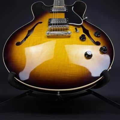2022 Heritage H-535 Standard - Original Sunburst image 3