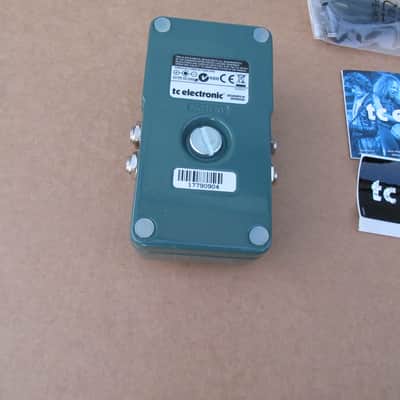 TC Electronic Viscous Vibe Guitar Pedal with Box Manual Cord Etc Univibe Pedal image 6