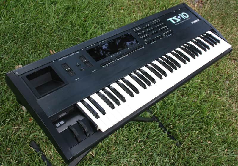 Ensoniq TS-10 workstation image 1