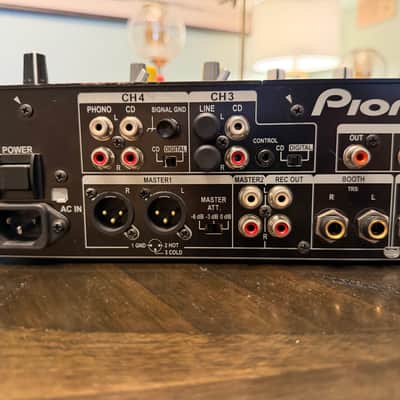 Pioneer DJM-2000NXS 4-channel Linkable DJ Mixer 2010s - Black image 13