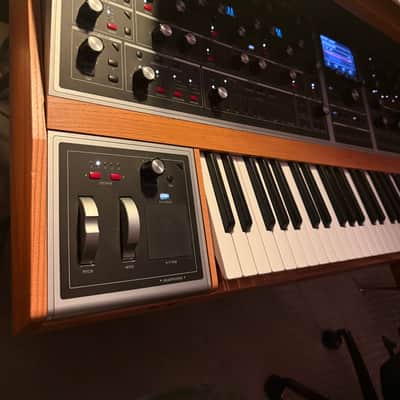Moog One 8-Voice 61-Key Polyphonic Analog Synthesizer 2018 - Present - Black/Ash