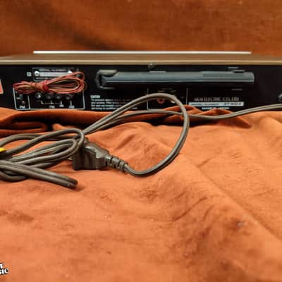 Akai AT-K03 Vintage MIJ AM / FM Stereo Tuner Japan image 4