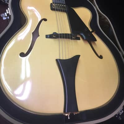 Hofner Chancellor 2008 Natural image 1