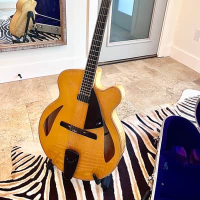 Josep Melo JM3 Deluxe CustomArchtop 2001 - European Spruce (top) European Maple image 2