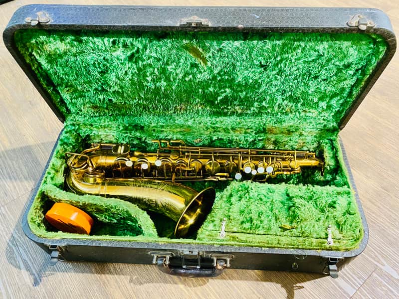 Martin & Co. Handcraft Standard Amber Gold Alto Low Pitch Saxophone W/ original hard Case Made In USA image 1