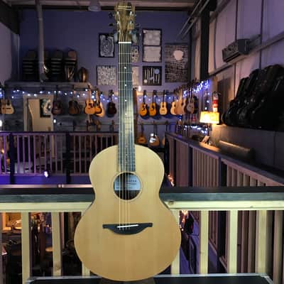 Sheeran by Lowden S-01 Walnut/Cedar Guitar image 2