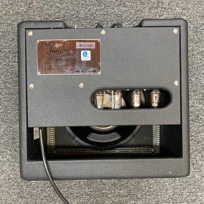 Fender Pro Junior 15-Watt 1x10" Guitar Combo 2002 - 2010 - Black image 3