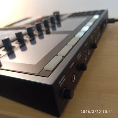 Native Instruments Maschine Plus with softcase Bild 6