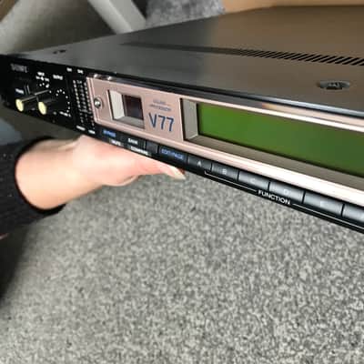 Sony DPS-V77 Multi Effects Processor - UK image 3