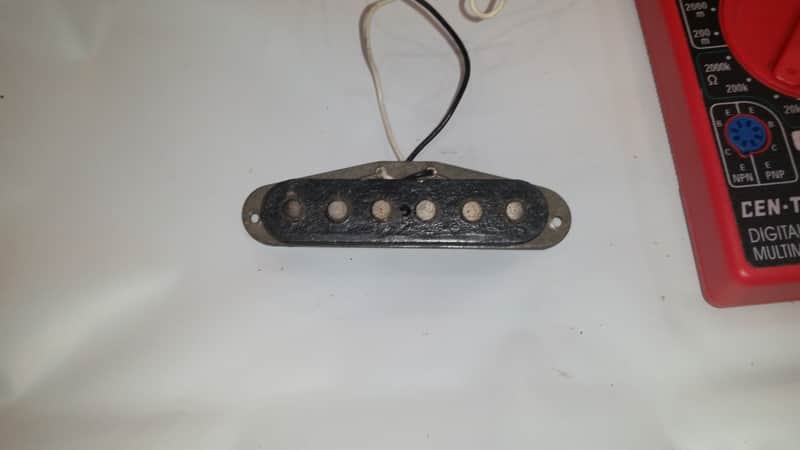 Fender STRATOCASTER Pickup 1979 grey bottom meter read 5.86 image 1