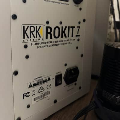 KRK RP-7 Rokit G4 White 7" Active Studio Monitors (Pair) 2019 - 2021 - White image 3