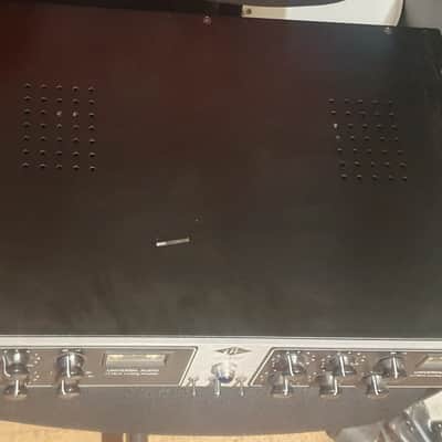 Universal Audio 2-1176 Stereo Limiter 2000s - Black / Silver image 2