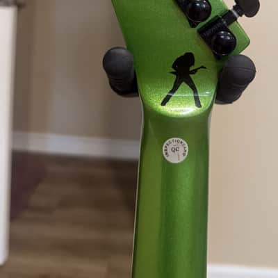 Kramer Dave Mustaine Signature Vanguard 2023 - Present Rust In Peace Alien Tech Green image 4