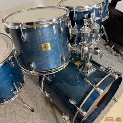 Yamaha Maple Custom Absolute 20,10,12,13,16 Drum Kit - Blue Lacquer image 4