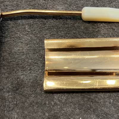 Gibson Maestro Vibrola 1960’s - Gold image 2