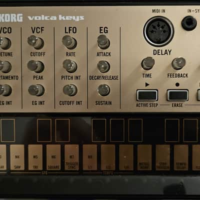 Korg Volca Bundle: Beat, Nubass, Keys, Modular, Sample2, ×2 Mix + Fonik Rack. Sinc and Audio cables, power supplies included. image 1