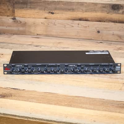 DBX 1066 Stereo Compressor Limiter Gate 2-Channel Dynamics Dual USA U286298 image 5
