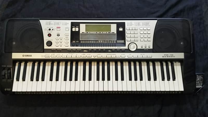 Yamaha PSR-740 Arranger Workstation Keyboard / Synthesizer | Reverb