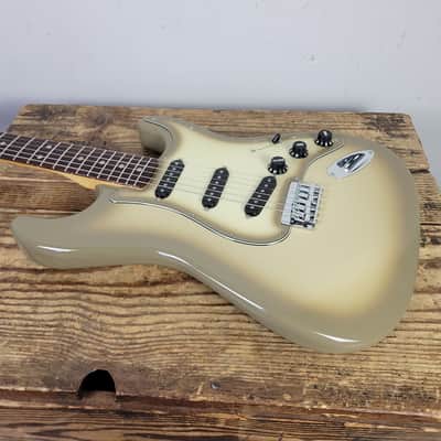 2024 Fender 70th Anniversary Vintera II Antigua Stratocaster - Antigua With OHSC image 7
