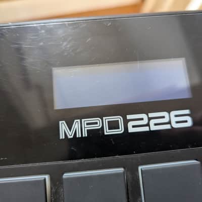 Akai MPD226 2015 - Present - Black image 6