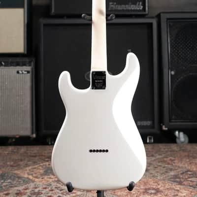 Charvel Jake E Lee Signature Pro-Mod So-Cal Style 1 HSS HT RW Electric Guitar - Pearl White image 8