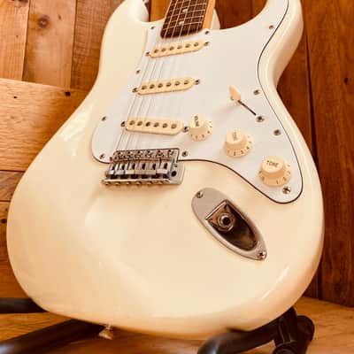 Fender Japan SQ Squier Stratocaster 1983 Vintage MIJ Beauty image 2