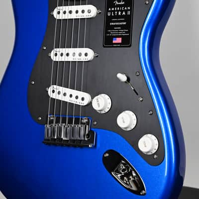Fender American Ultra II Stratocaster w/ Ebony Fingerboard- Noble Blue (US240031696) image 10