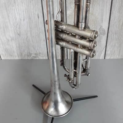 Holton H-C Silver Trumpet, vintage w/ original Frank Holton hard-shell case - Consignment image 5