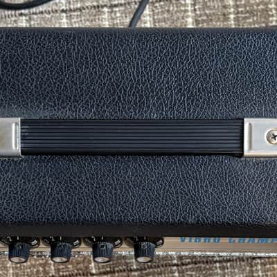 Fender Vibro Champ 6-Watt 1x8" Guitar Combo 1972 - Silverface - Very Good Condition image 7