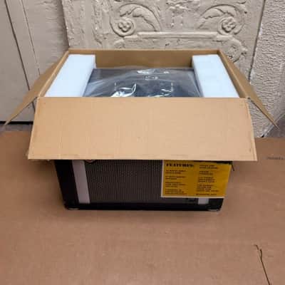 Peavey Rage 258 25-Watt 1x8" Guitar Combo Amp image 20